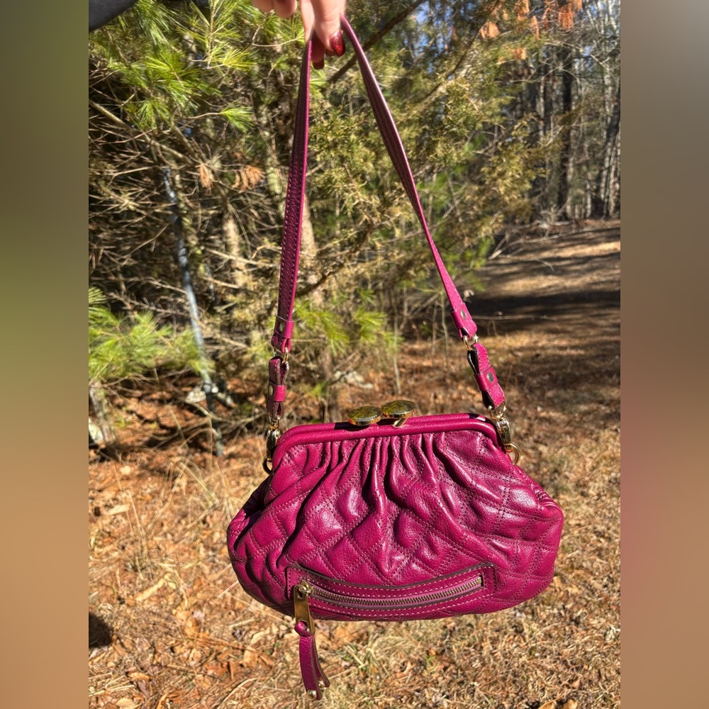Marc Jacobs Quilted Magenta Shoulder Bag - Picture 12 of 13